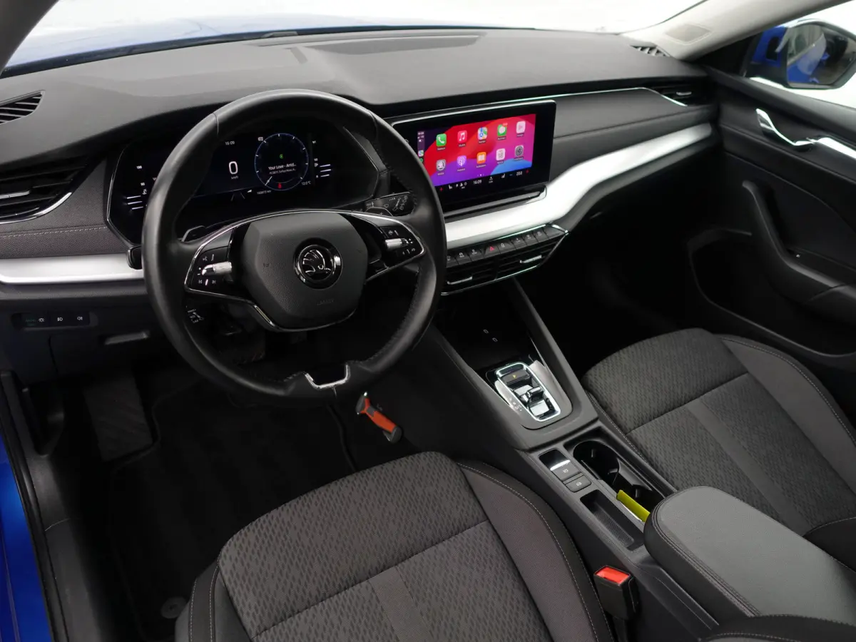 1.0 e-TSI Business Edition Plus Aut- Carplay, Sfeerverlichting, Virtual Cockpit, Ada Cruise, Dynamic Select, Sport Interieur