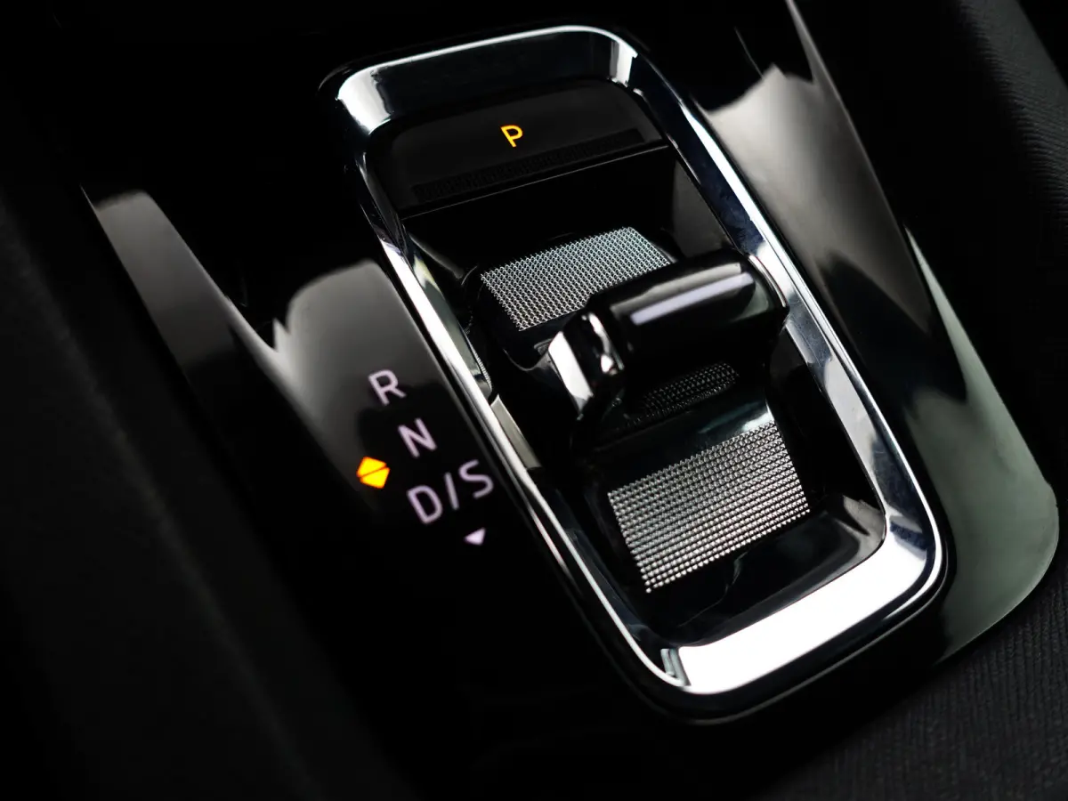 1.0 e-TSI Business Edition Plus Aut- Carplay, Sfeerverlichting, Virtual Cockpit, Ada Cruise, Dynamic Select, Sport Interieur