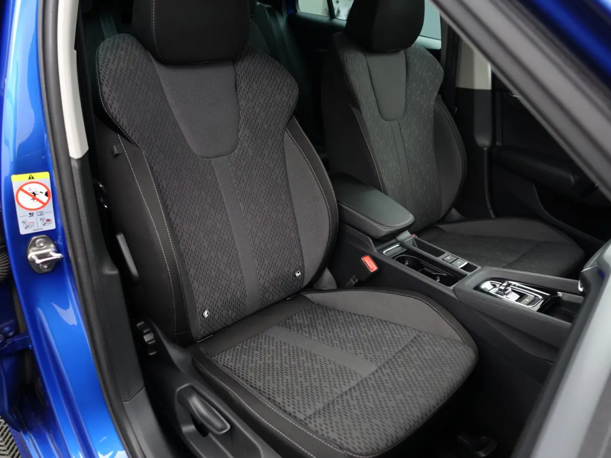 1.0 e-TSI Business Edition Plus Aut- Carplay, Sfeerverlichting, Virtual Cockpit, Ada Cruise, Dynamic Select, Sport Interieur