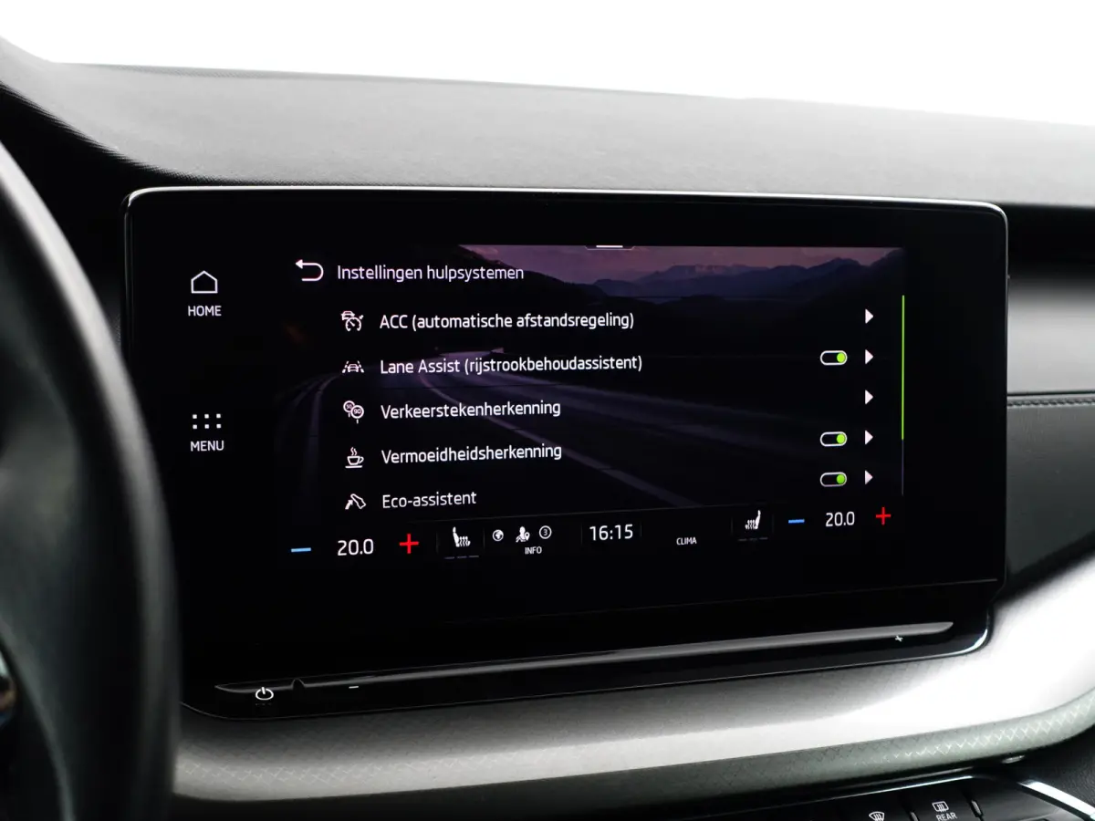 1.0 e-TSI Business Edition Aut- Stuur/Stoelverwarming, Carplay, Android Auto, Sfeerverlichting, Camera, Ada Cruise