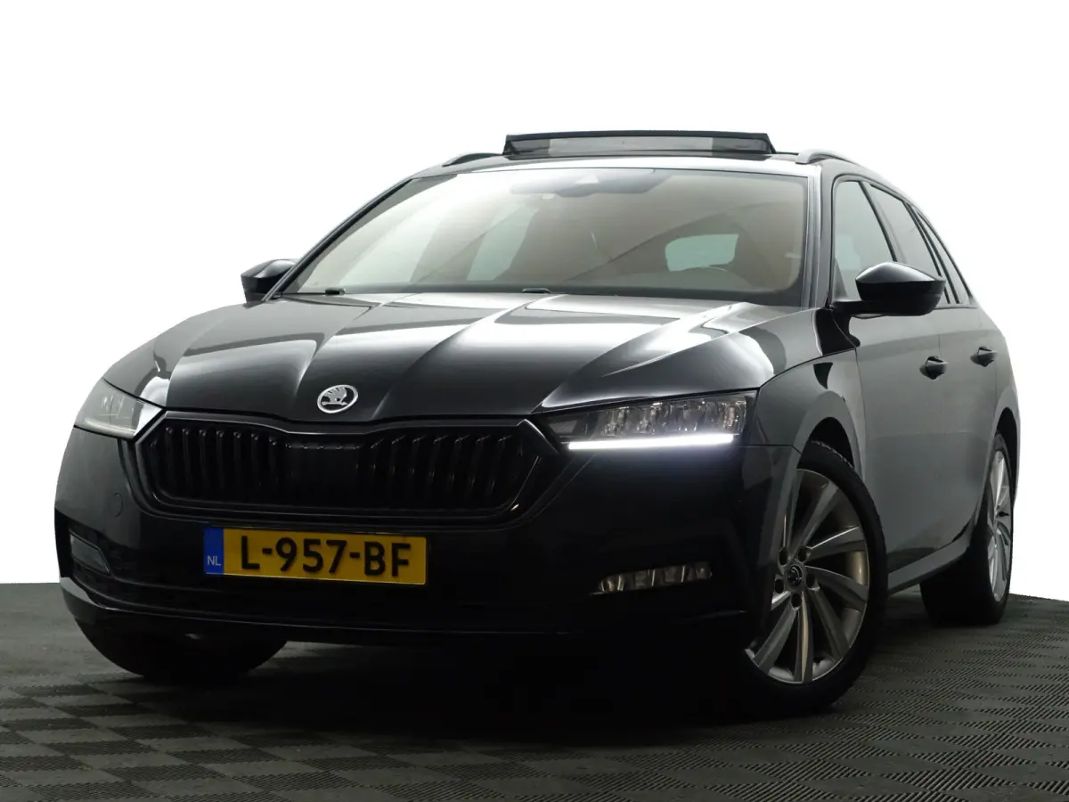 1.0 e-TSI Business Edition Plus Aut- Panoramadak, Sport Interieur, Sfeerverlichting, Xenon Led, Dynamic Select, CarPlay