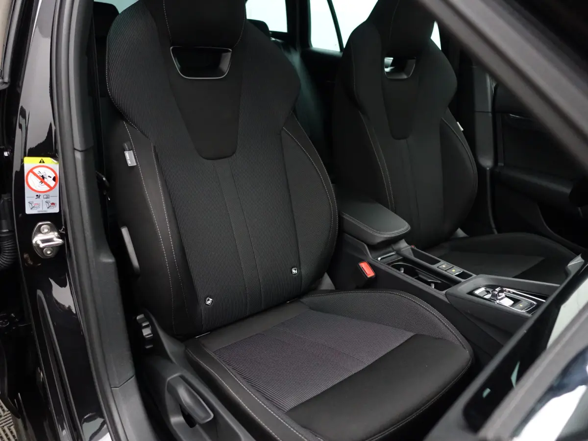 1.0 e-TSI Business Edition Plus Aut- Panoramadak, Sport Interieur, Sfeerverlichting, Xenon Led, Dynamic Select, CarPlay
