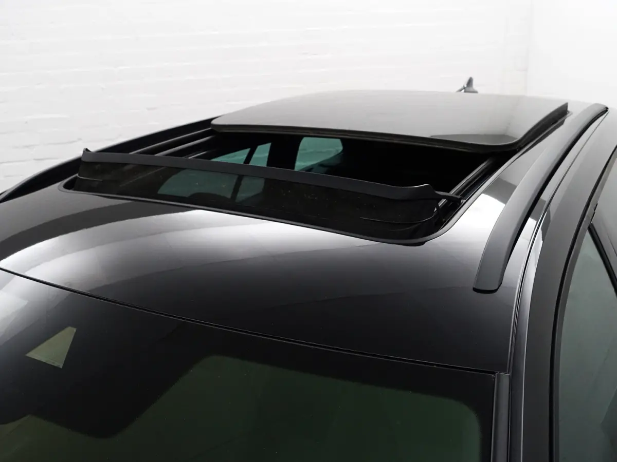 1.0 e-TSI Business Edition Plus Aut- Panoramadak, Sport Interieur, Sfeerverlichting, Xenon Led, Dynamic Select, CarPlay