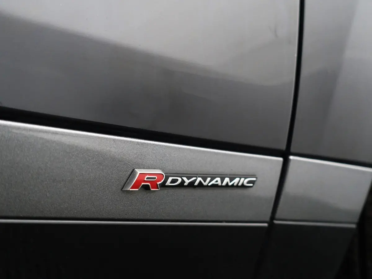 1.5 P300e AWD R-Dynamic HSE- Panoramadak, Carplay, 360 Camera, 360 Camera, Dual View, Xenon Led