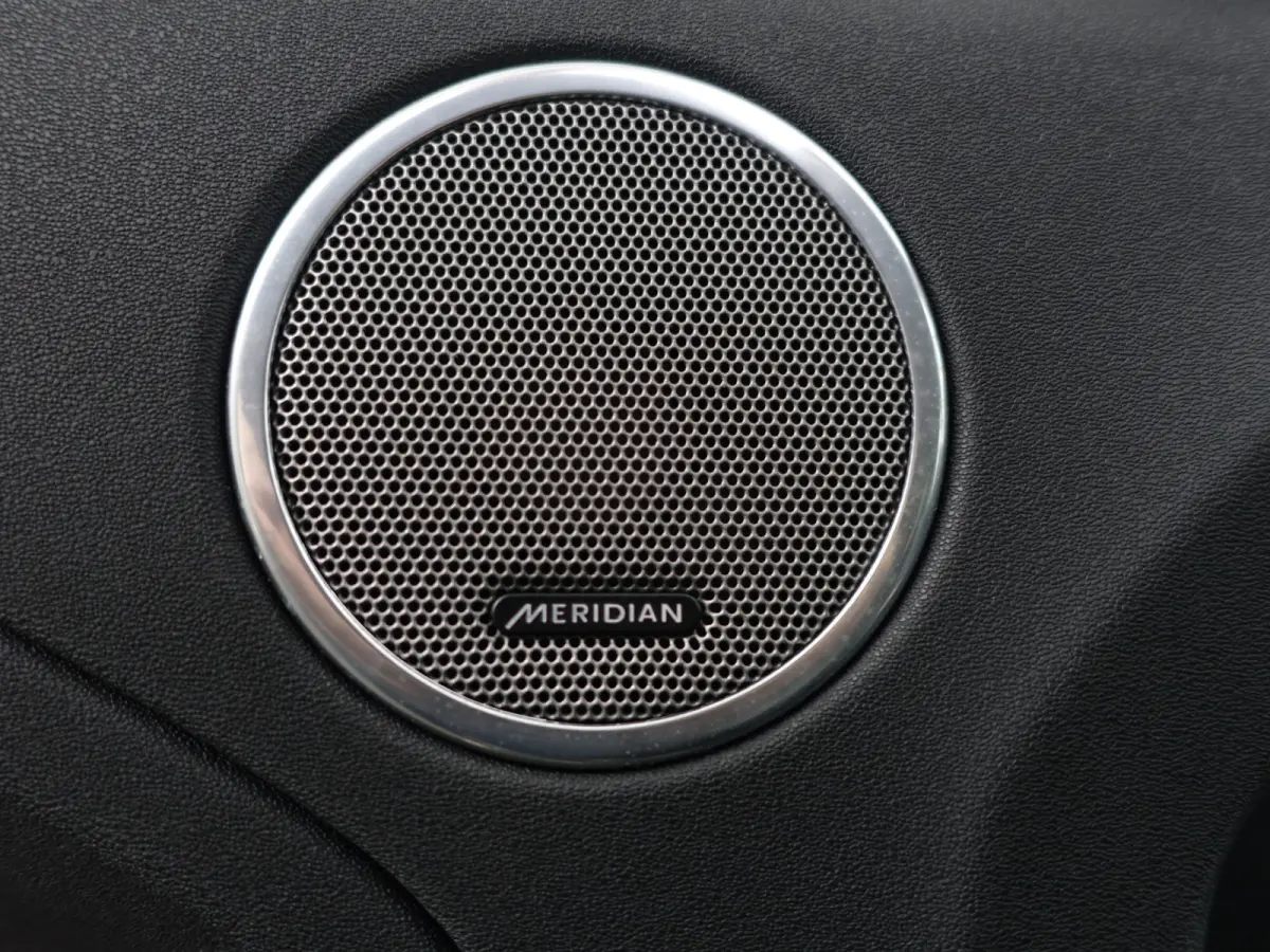 2.0 Si 4WD Prestige Business Edition Aut- Two Tone, Sfeerverlichting, Meridian audio, Camera, Stuur/Stoelverwarming
