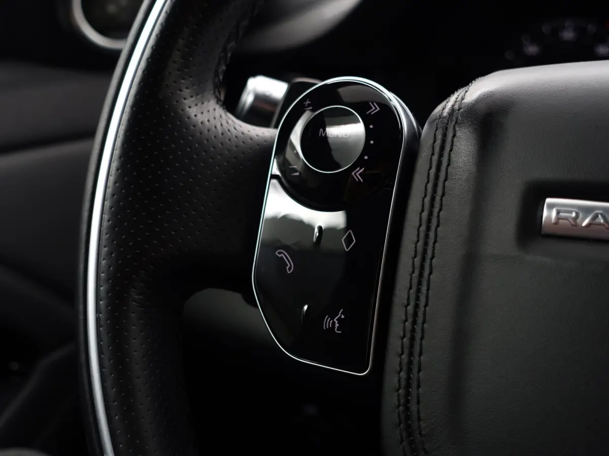 2.0 P200 AWD R-Dynamic HSE- Panoramadak, Sfeerverlichting, Memory, Meridian Audio, Dual View, Carplay