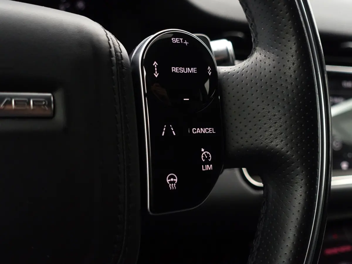 2.0 P200 AWD R-Dynamic HSE- Panoramadak, Sfeerverlichting, Memory, Meridian Audio, Dual View, Carplay