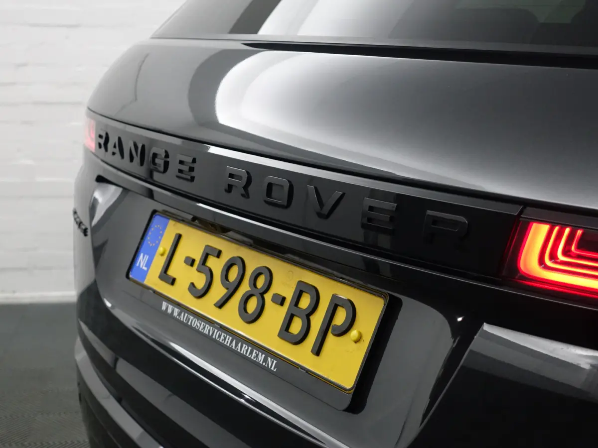 2.0 P200 AWD R-Dynamic HSE- Panoramadak, Sfeerverlichting, Memory, Meridian Audio, Dual View, Carplay