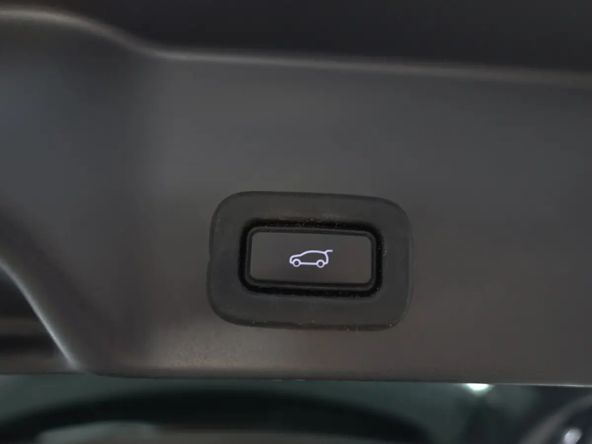 2.0 P200 AWD R-Dynamic HSE- Panoramadak, Sfeerverlichting, Memory, Meridian Audio, Dual View, Carplay