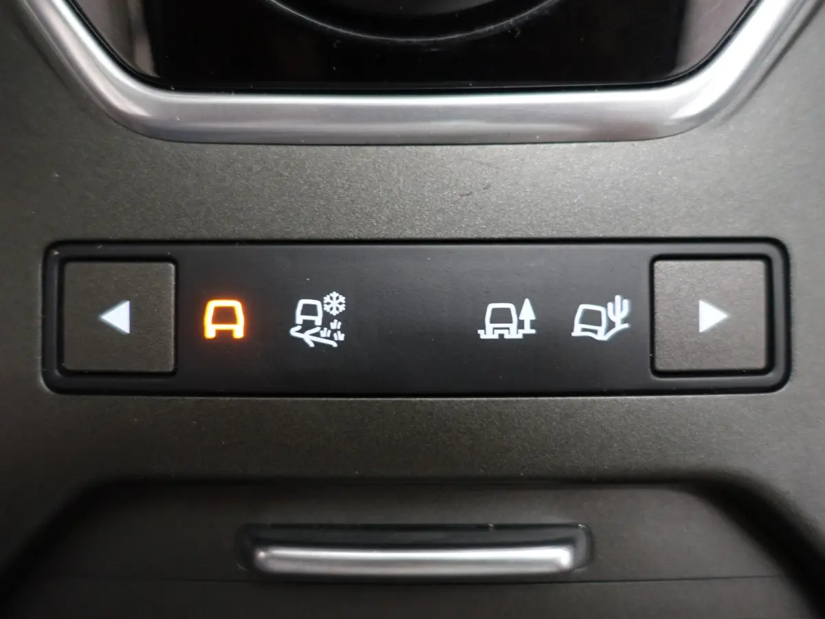 2.0 Si 4WD Dynamic Aut- Two Tone, Panoramadak, Xenon Led, Meridian, Camera, Sfeerverlichting