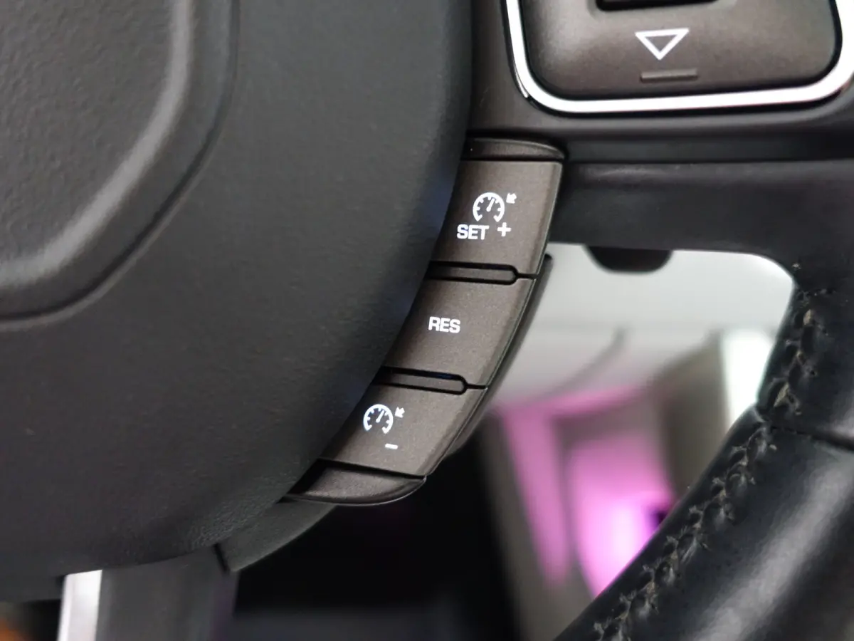 2.0 Si 4WD Dynamic Aut- Two Tone, Panoramadak, Xenon Led, Meridian, Camera, Sfeerverlichting