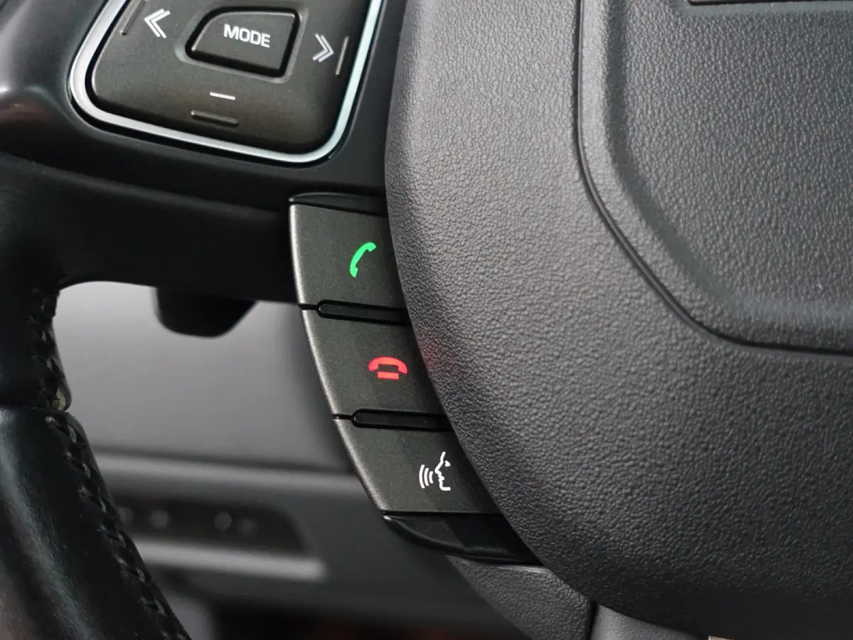 2.0 TD4 SE Dynamic Aut- Panoramadak, Leder Sport Interieur, Lane Assist, Xenon Led, Dynamic Select