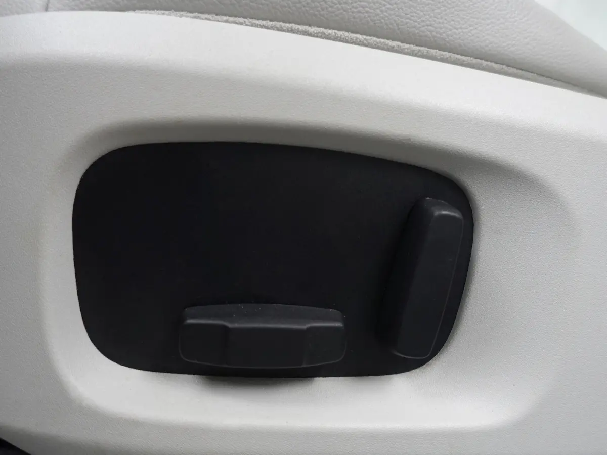 2.0 TD4 SE Dynamic Aut- Panoramadak, Leder Sport Interieur, Lane Assist, Xenon Led, Dynamic Select