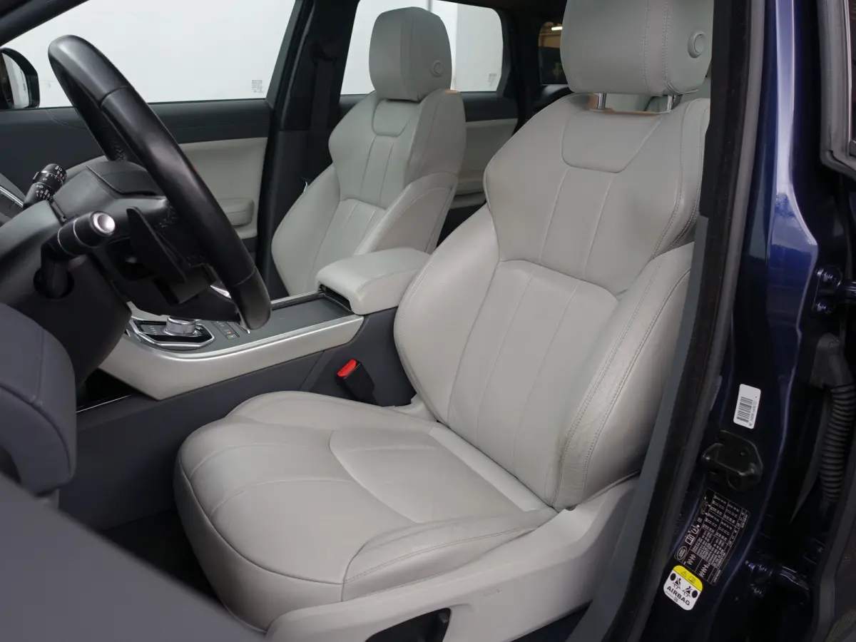 2.0 TD4 SE Dynamic Aut- Panoramadak, Leder Sport Interieur, Lane Assist, Xenon Led, Dynamic Select