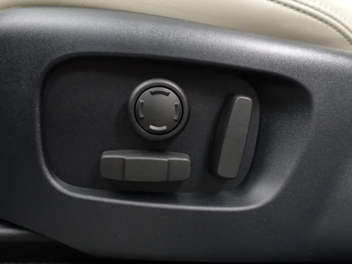 3.0 SDV6 HSE Dynamic- 7 Pers, Dual View, Panoramadak, Meridian Audio, Black optic pakket, Stoelverwarming