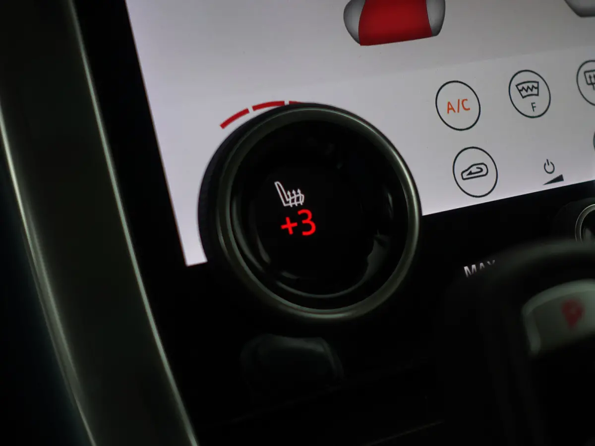 3.0 SDV6 HSE Dynamic- 7 Pers, Dual View, Panoramadak, Meridian Audio, Black optic pakket, Stoelverwarming