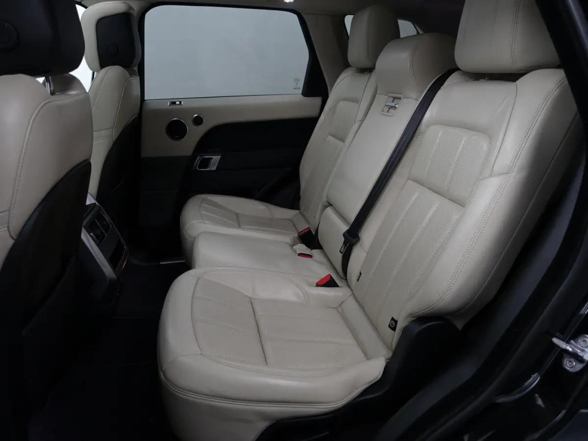 3.0 SDV6 HSE Dynamic- 7 Pers, Dual View, Panoramadak, Meridian Audio, Black optic pakket, Stoelverwarming