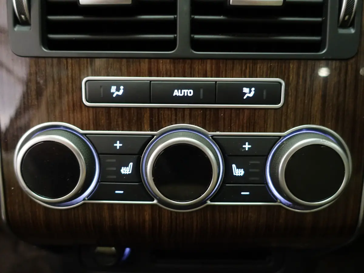 3.0 TDV6 HSE Dynamic- Two Tone, Panoramadak, Meridian Surround Audio, Luchtvering