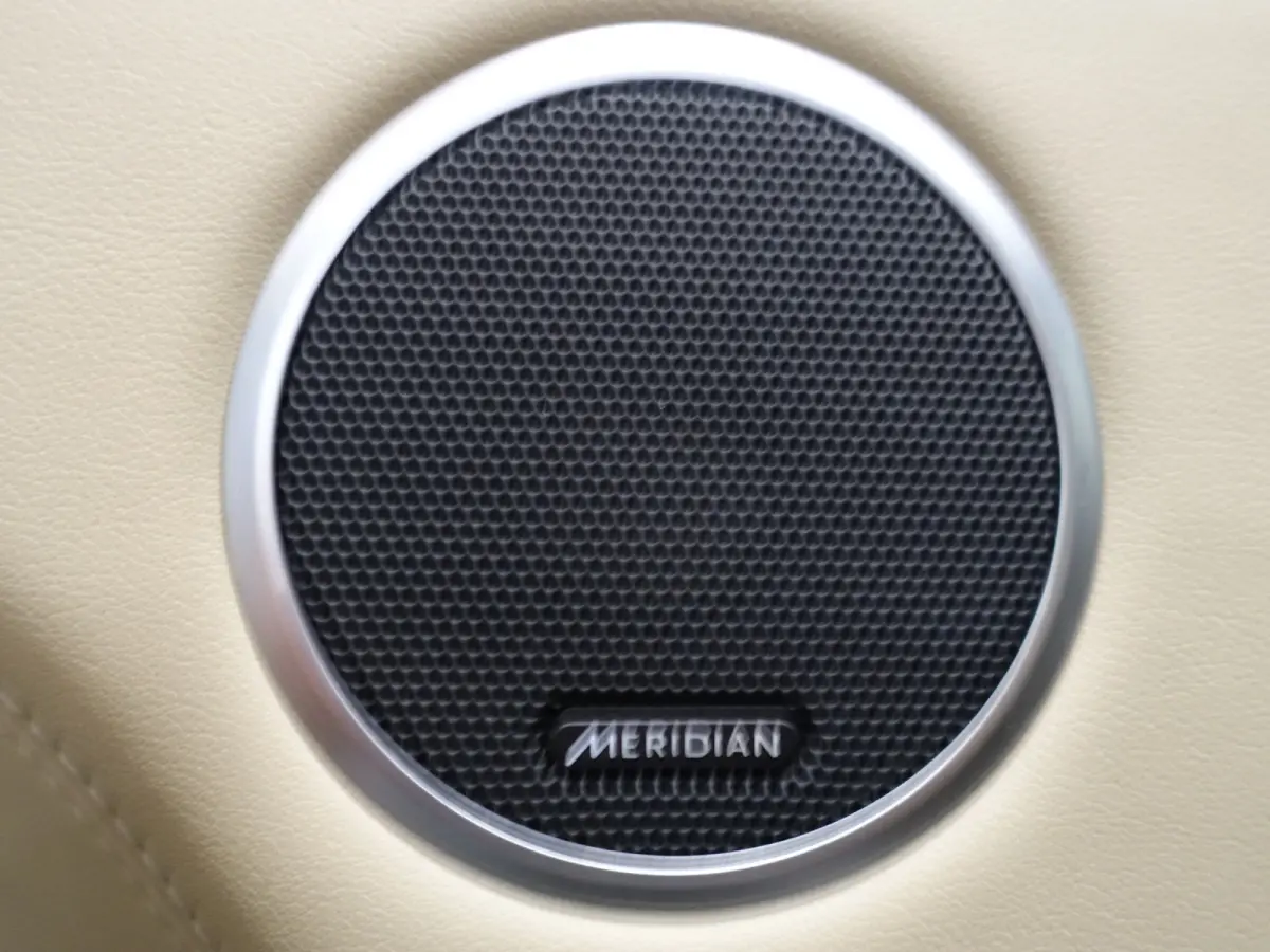 3.0 TDV6 HSE Dynamic- Two Tone, Panoramadak, Meridian Surround Audio, Luchtvering