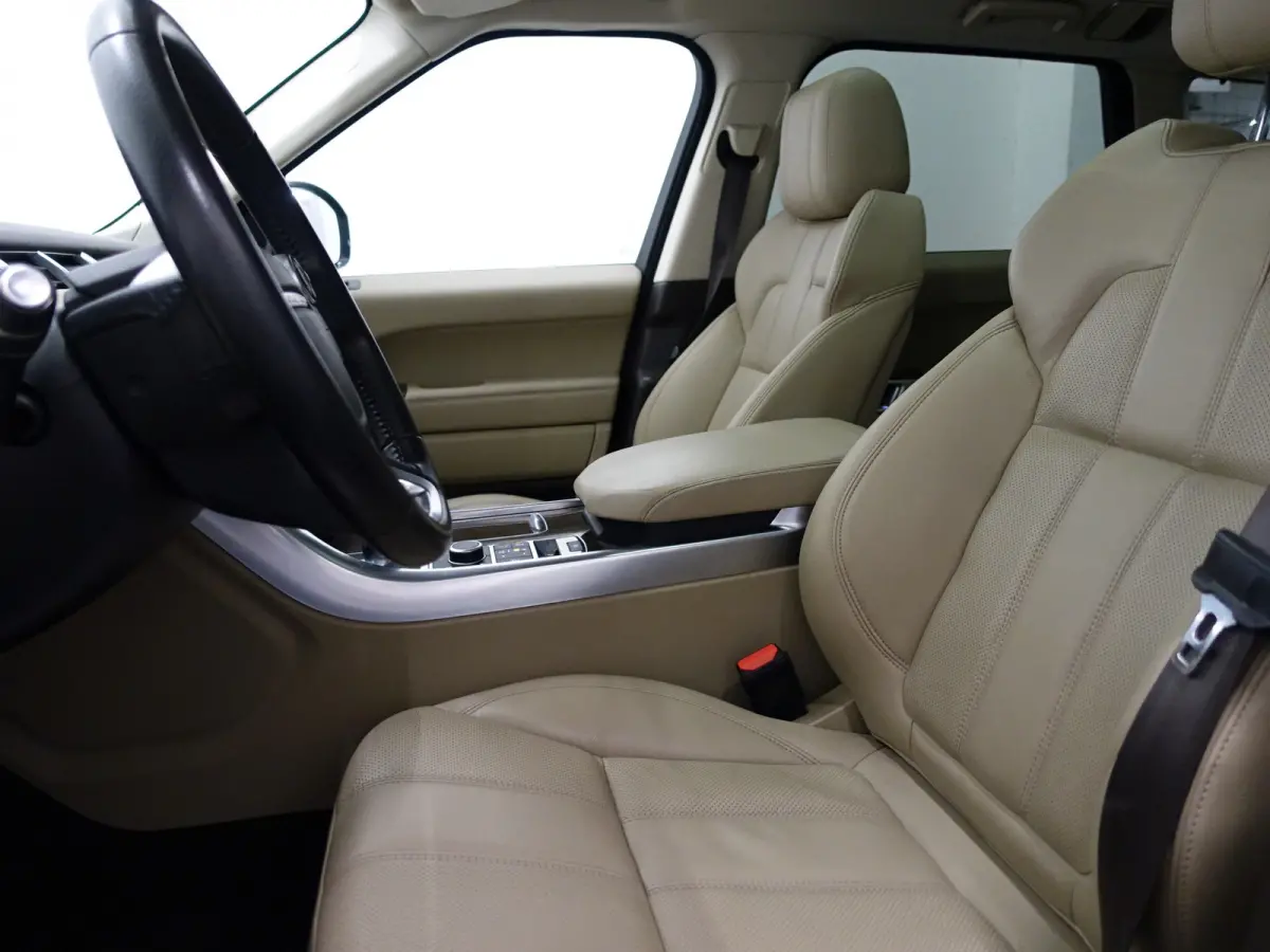 3.0 TDV6 HSE Dynamic- Two Tone, Panoramadak, Meridian Surround Audio, Luchtvering