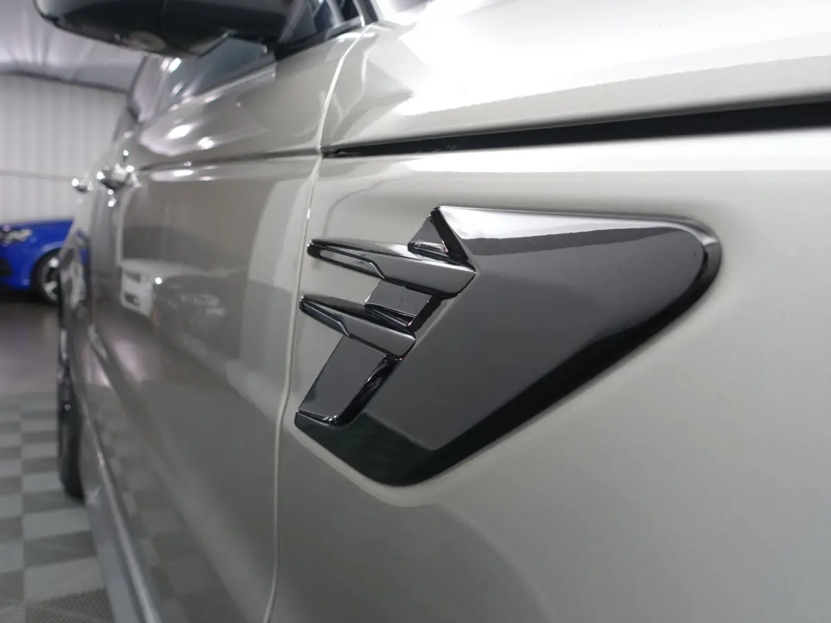 2.0 P400e Autobiography Dynamic- Panoramisch dak, Memory Seats, Koelkast, Head Up, Meridian, Stuur/Stoelverwarming, Xenon Led