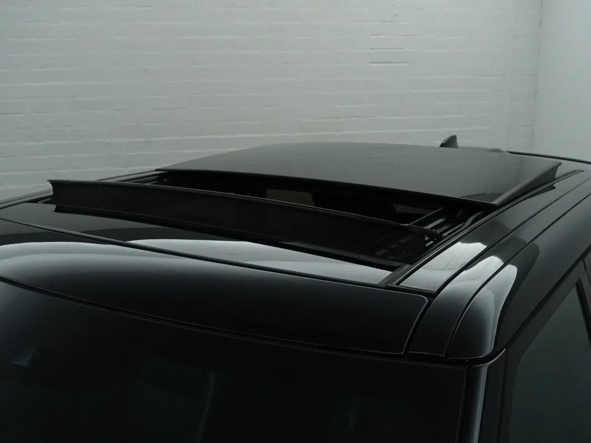 2.0 P400e Autobiography Dynamic- Panoramisch dak, Memory Seats, Koelkast, Head Up, Meridian, Stuur/Stoelverwarming, Xenon Led