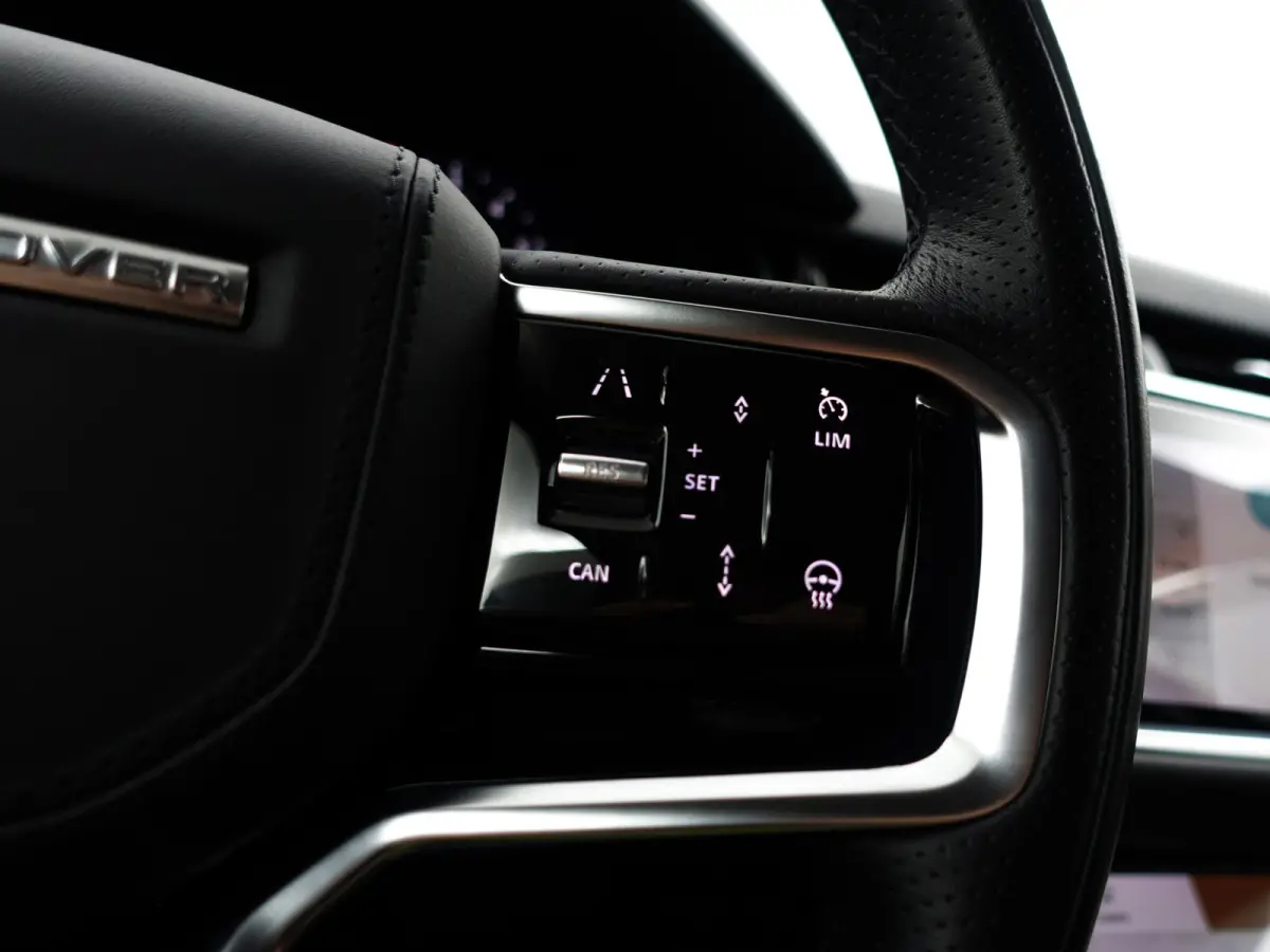 2.0 P400e SE- Two Tone, Stoelventilatie, Stuur/Stoelverwarming, CarPlay, 360 Camera, Meridian Audio