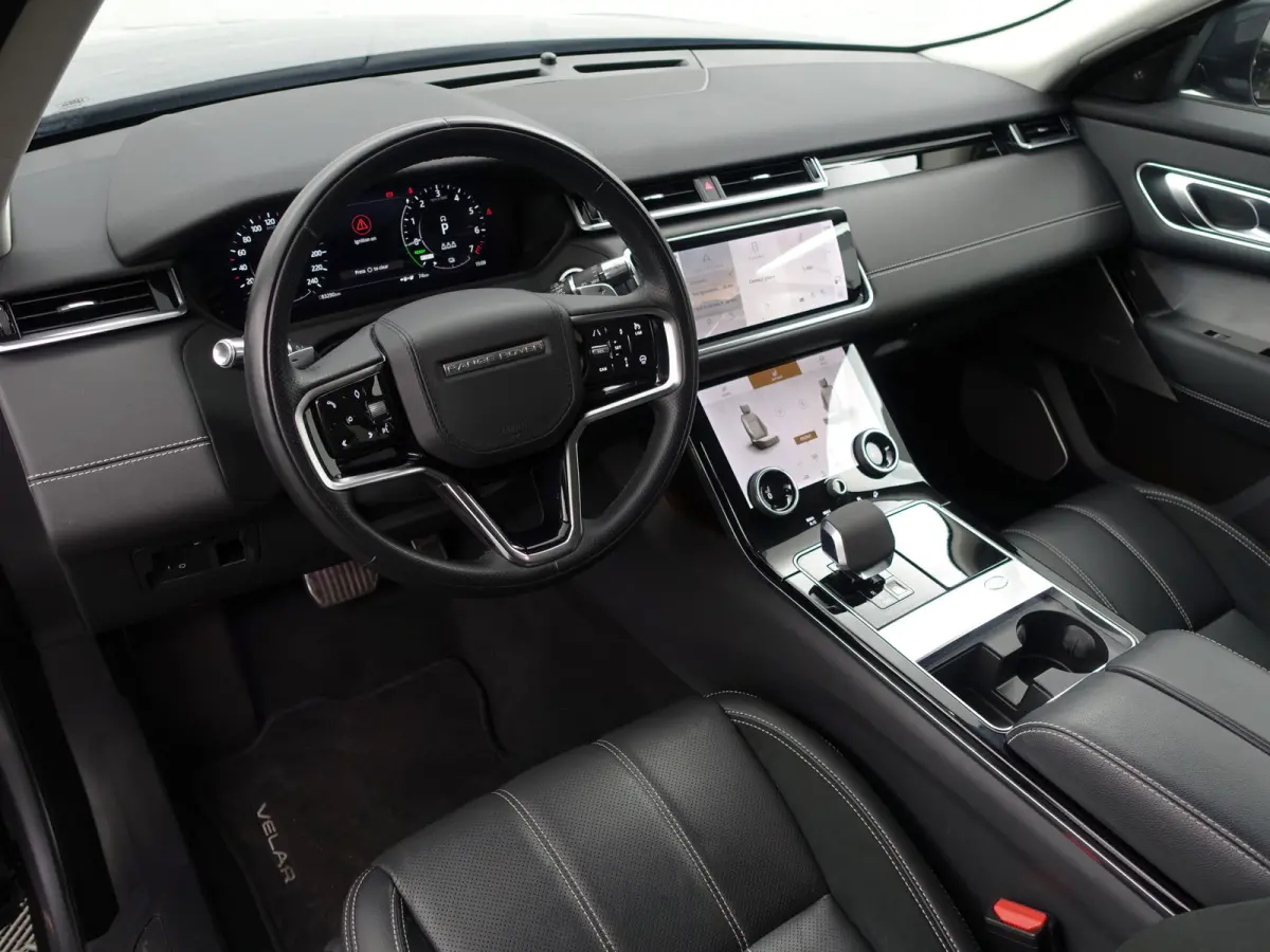 2.0 P400e SE- Two Tone, Stoelventilatie, Stuur/Stoelverwarming, CarPlay, 360 Camera, Meridian Audio