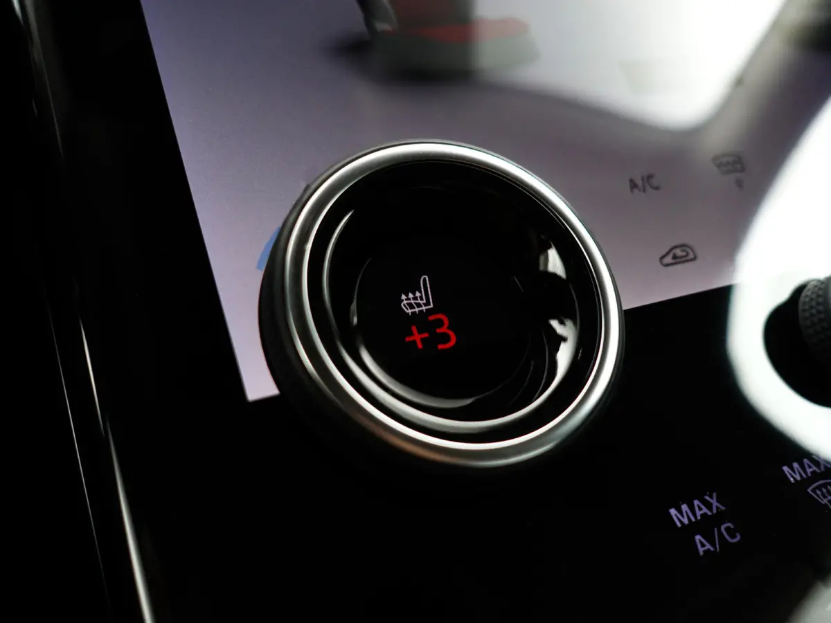 2.0 P400e SE- Two Tone, Stoelventilatie, Stuur/Stoelverwarming, CarPlay, 360 Camera, Meridian Audio