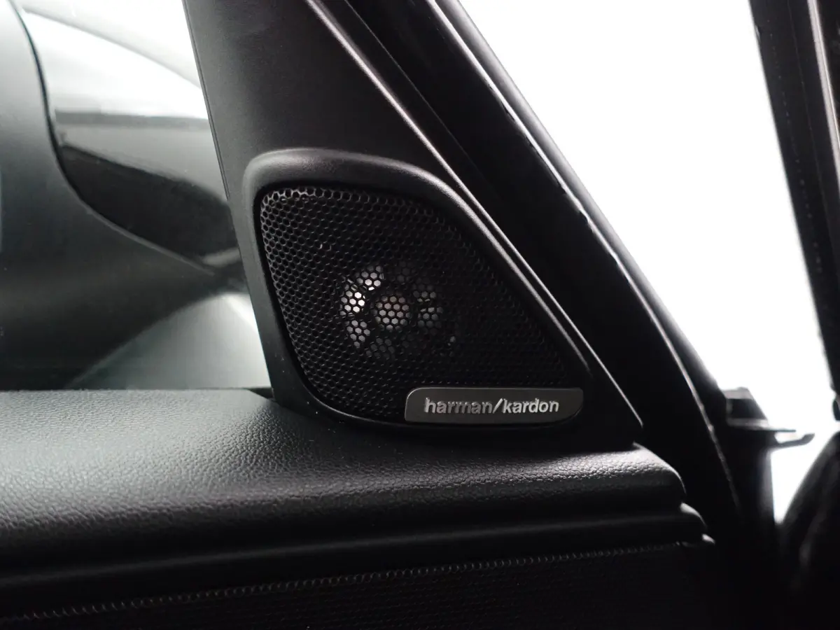 Mini 2.0 Cooper S ALL4 JCW Aut- Head Up, Memory, Harman Kardon, Panoramadak, Camera, Sfeerverlichting