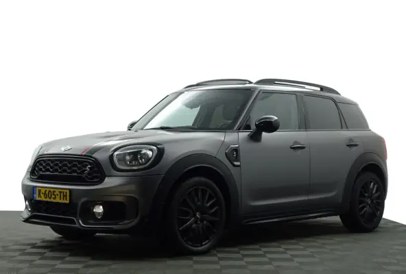 Mini 2.0 Cooper S 192pk John Cooper Works Aut- Two Tone, Panoramadak, Sfeerverlichting, Ada Cruise, Xenon Led, Dynamic Select