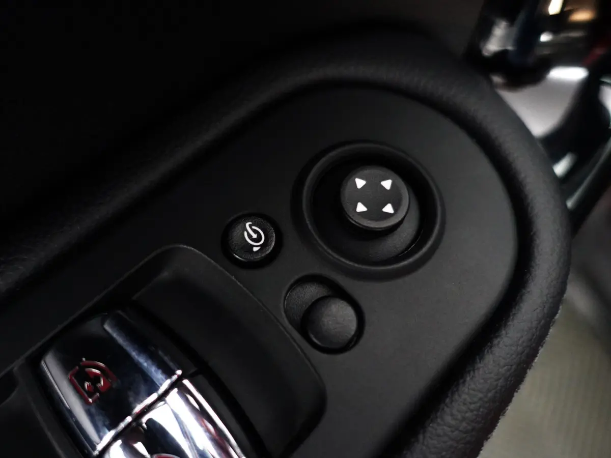 Mini 2.0 Cooper S 192pk John Cooper Works Aut- Two Tone, Panoramadak, Sfeerverlichting, Ada Cruise, Xenon Led, Dynamic Select