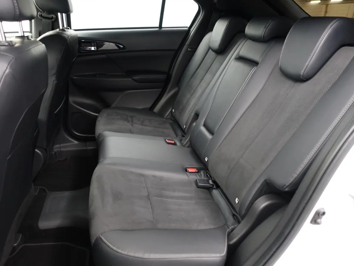 2.4 PHEV Intense+ Aut- Camera, Stoelverwarming, Lane Assist, Trekhaak, Xenon led, Carbon