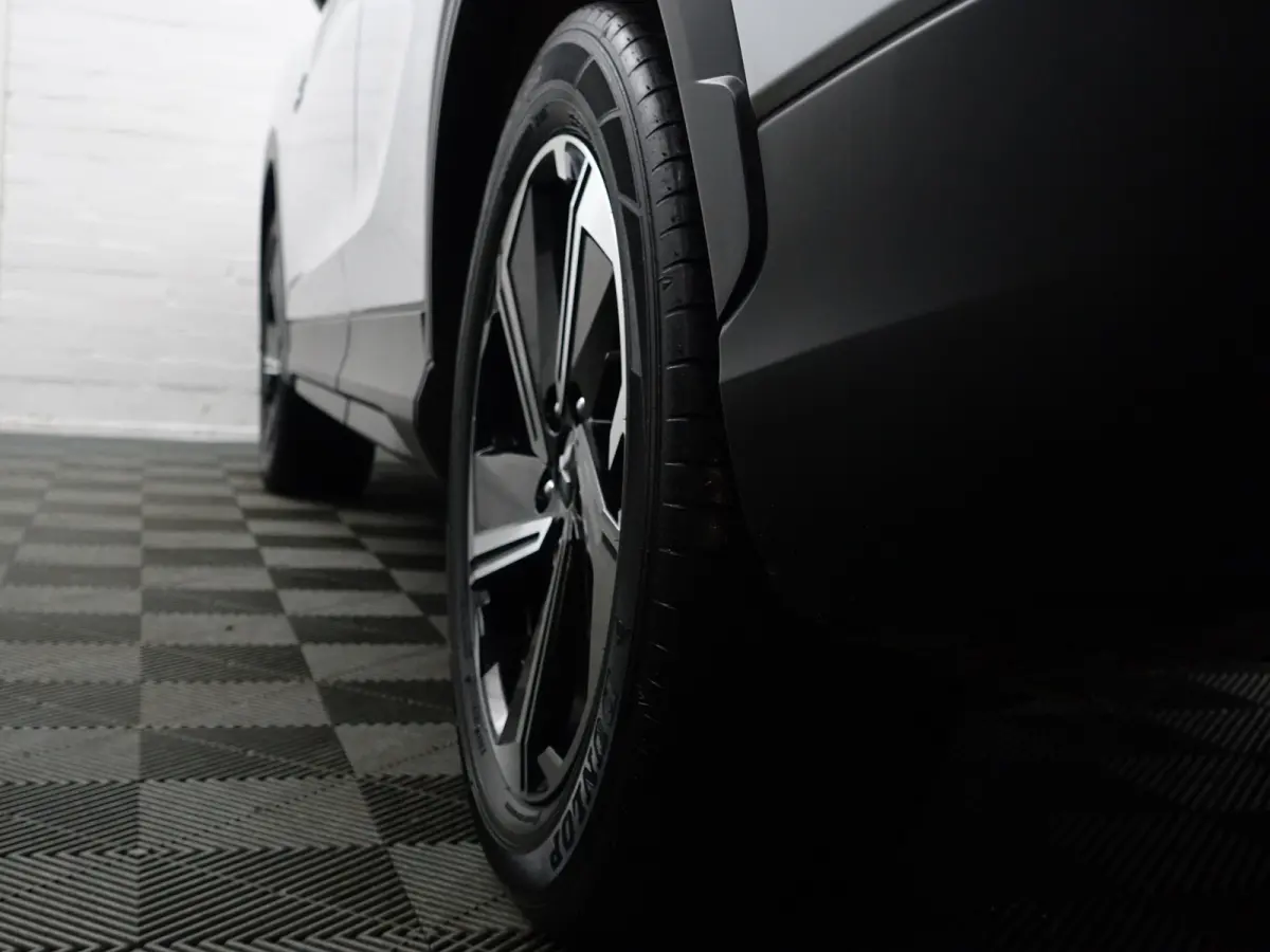 2.4 PHEV Intense+ Aut- Camera, Stoelverwarming, Lane Assist, Trekhaak, Xenon led, Carbon