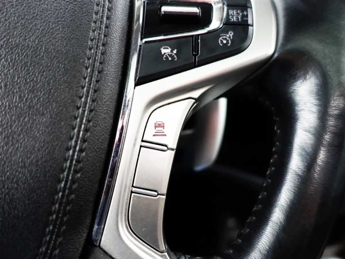 2.0 PHEV Instyle+ Aut- Schuifdak, Design Leder Interieur, 360 Camera, Stuur/Stoelverwarming, Ada Cruise