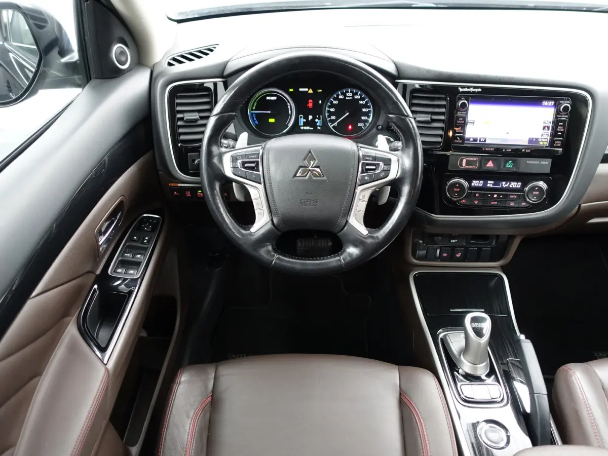 2.0 PHEV Instyle+ Aut- Schuifdak, Design Leder Interieur, 360 Camera, Stuur/Stoelverwarming, Ada Cruise