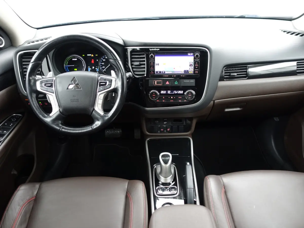 2.0 PHEV Instyle+ Aut- Schuifdak, Design Leder Interieur, 360 Camera, Stuur/Stoelverwarming, Ada Cruise