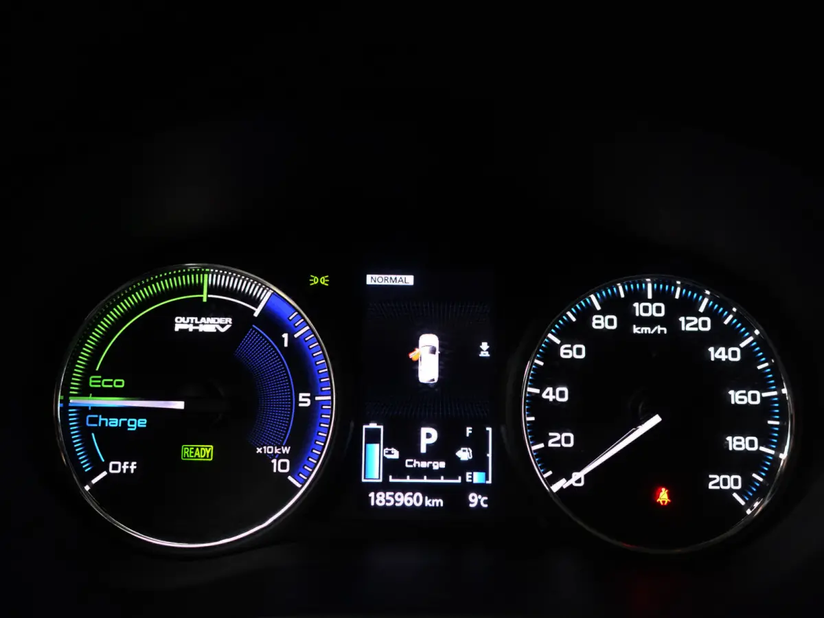 2.4 PHEV Blackpack Aut- Xenon Led, Stoelverwarming, Sport Leder Interieur, Trekhaak, Camera, Clima