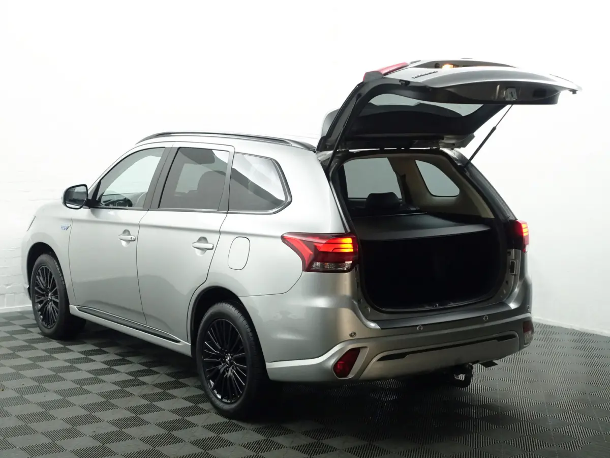 2.4 PHEV Blackpack Aut- Xenon Led, Stoelverwarming, Sport Leder Interieur, Trekhaak, Camera, Clima