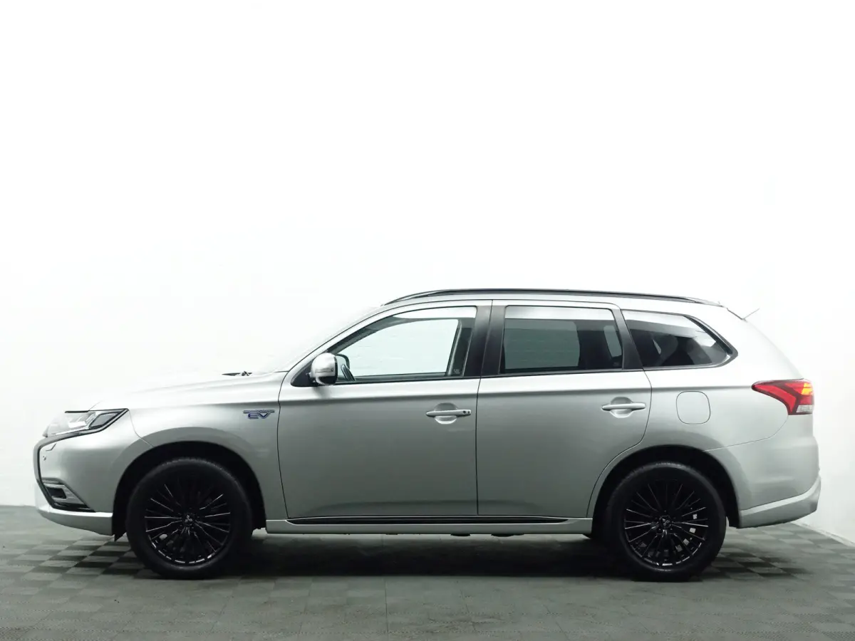 2.4 PHEV Blackpack Aut- Xenon Led, Stoelverwarming, Sport Leder Interieur, Trekhaak, Camera, Clima