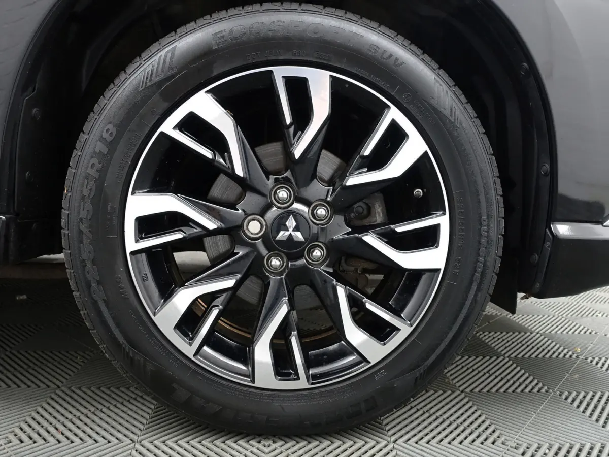 2.0 PHEV Instyle+ Aut- Stuur/Stoelverwarming, Camera, Xenon Led, Trekhaak, Park Assist