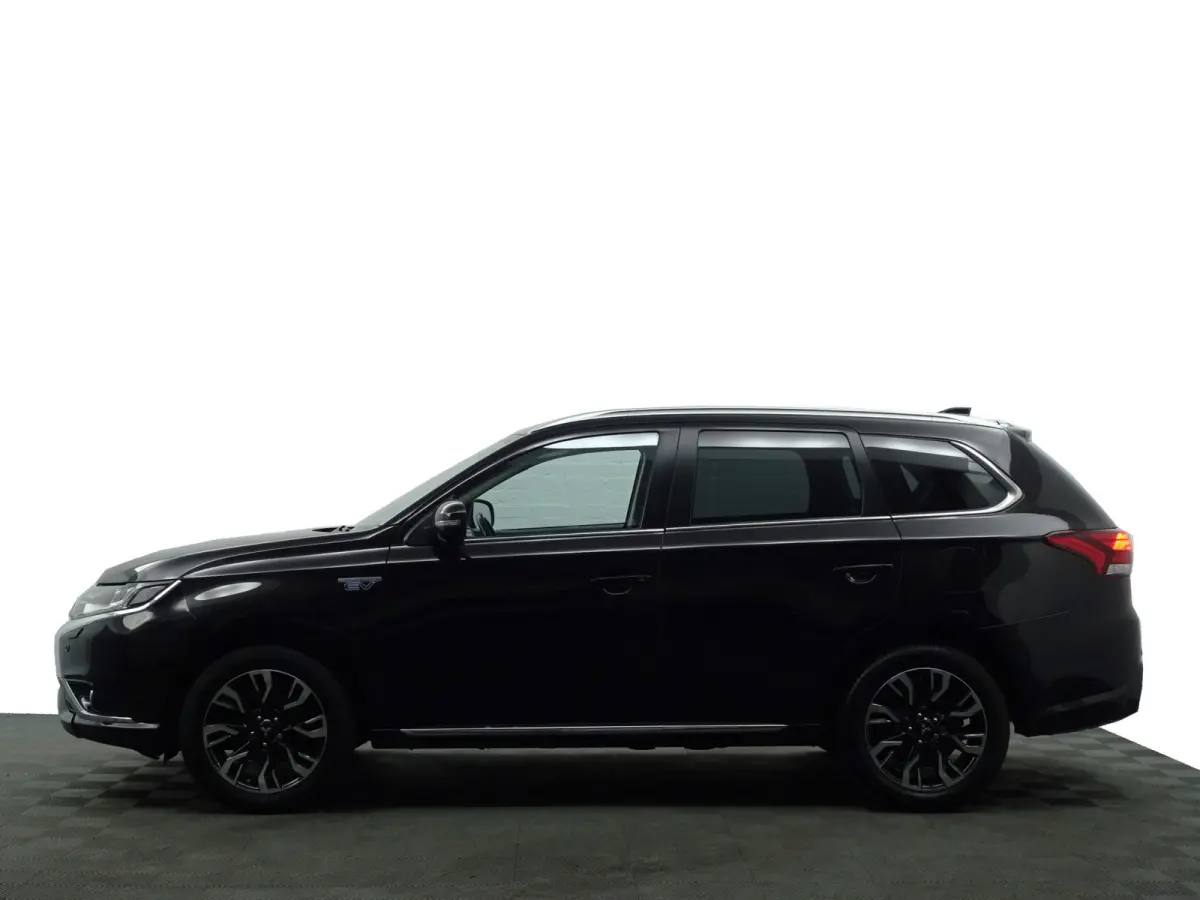 2.0 PHEV Instyle+ Aut- Stuur/Stoelverwarming, Camera, Xenon Led, Trekhaak, Park Assist