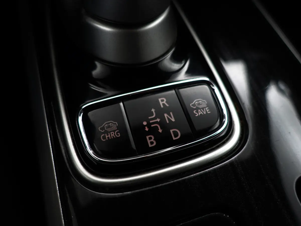 2.0 PHEV Instyle+ Aut- Stuur/Stoelverwarming, Camera, Xenon Led, Trekhaak, Park Assist