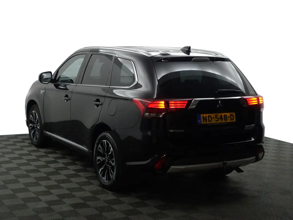 2.0 PHEV Instyle+ Aut- Stuur/Stoelverwarming, Camera, Xenon Led, Trekhaak, Park Assist