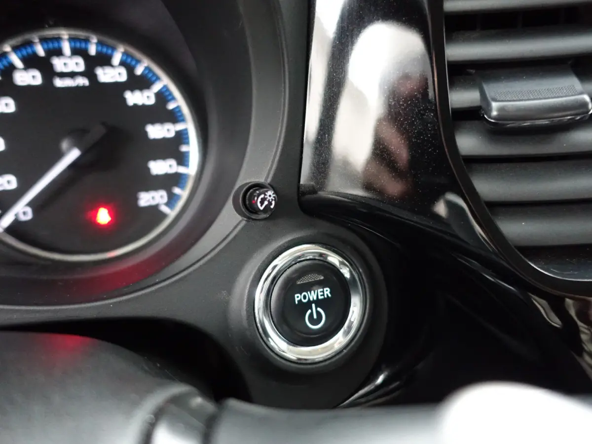 2.0 PHEV 4WD instyle+ Aut- 360 Camera, Leder, Stuur/Stoelverwarming, Clima, Xenon Led