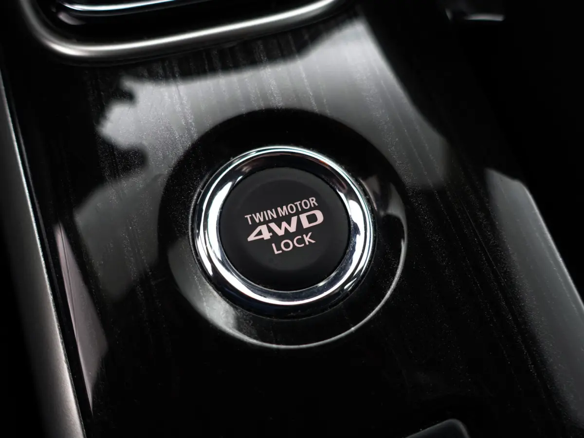 2.0 PHEV Executive Edition Aut- Xenon Led, Stoelverwarming, Camera, Park Assist, Clima, Navi