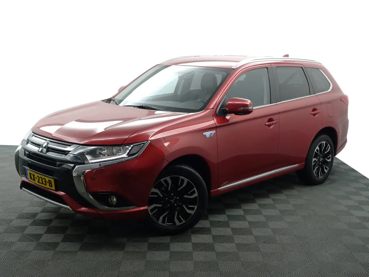2.0 PHEV Executive Edition Aut- Xenon Led, Stoelverwarming, Camera, Park Assist, Clima, Navi