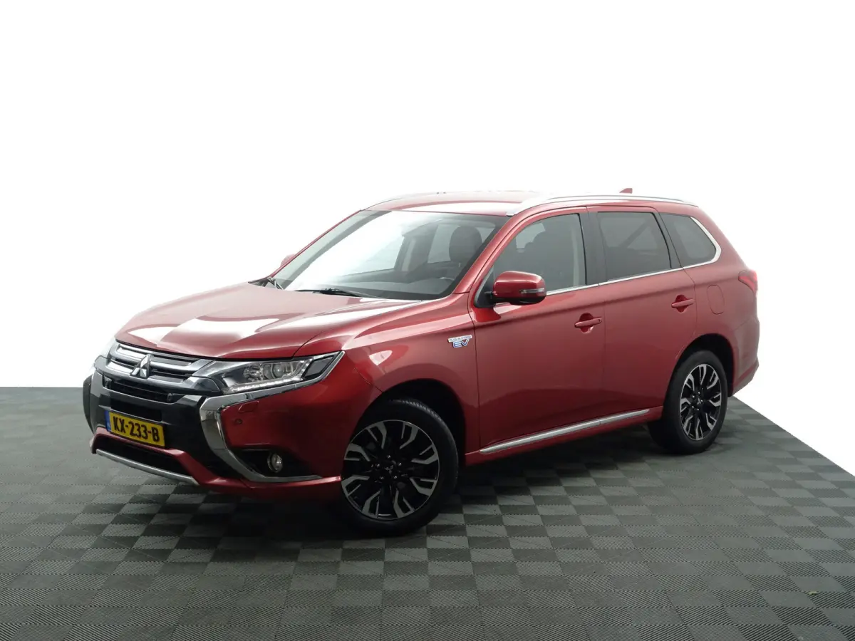 2.0 PHEV Executive Edition Aut- Xenon Led, Stoelverwarming, Camera, Park Assist, Clima, Navi