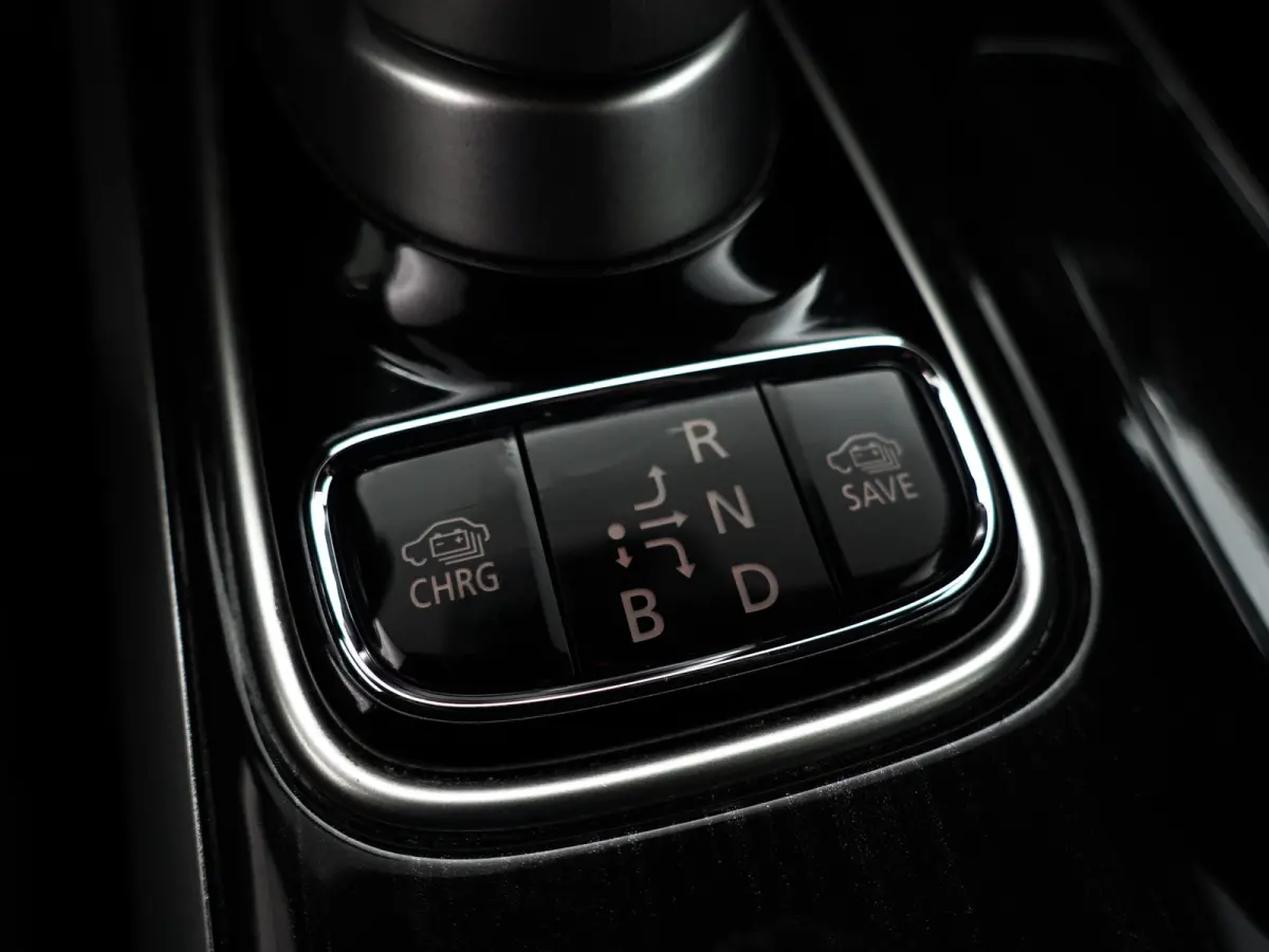 2.0 PHEV Executive Edition Aut- Xenon Led, Stoelverwarming, Camera, Park Assist, Clima, Navi