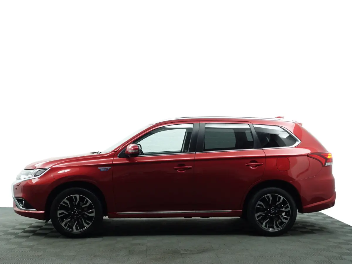 2.0 PHEV Executive Edition Aut- Xenon Led, Stoelverwarming, Camera, Park Assist, Clima, Navi